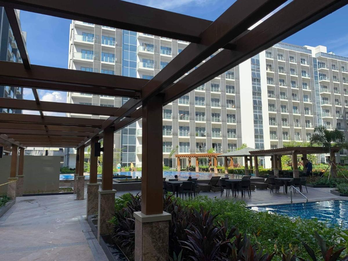 Modern And Cozy Studio Near Airport Terminal 3 Pasay Buitenkant foto
