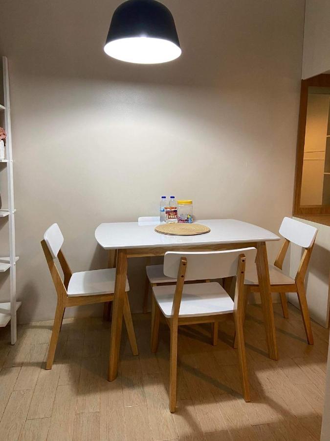 Modern And Cozy Studio Near Airport Terminal 3 Pasay Buitenkant foto