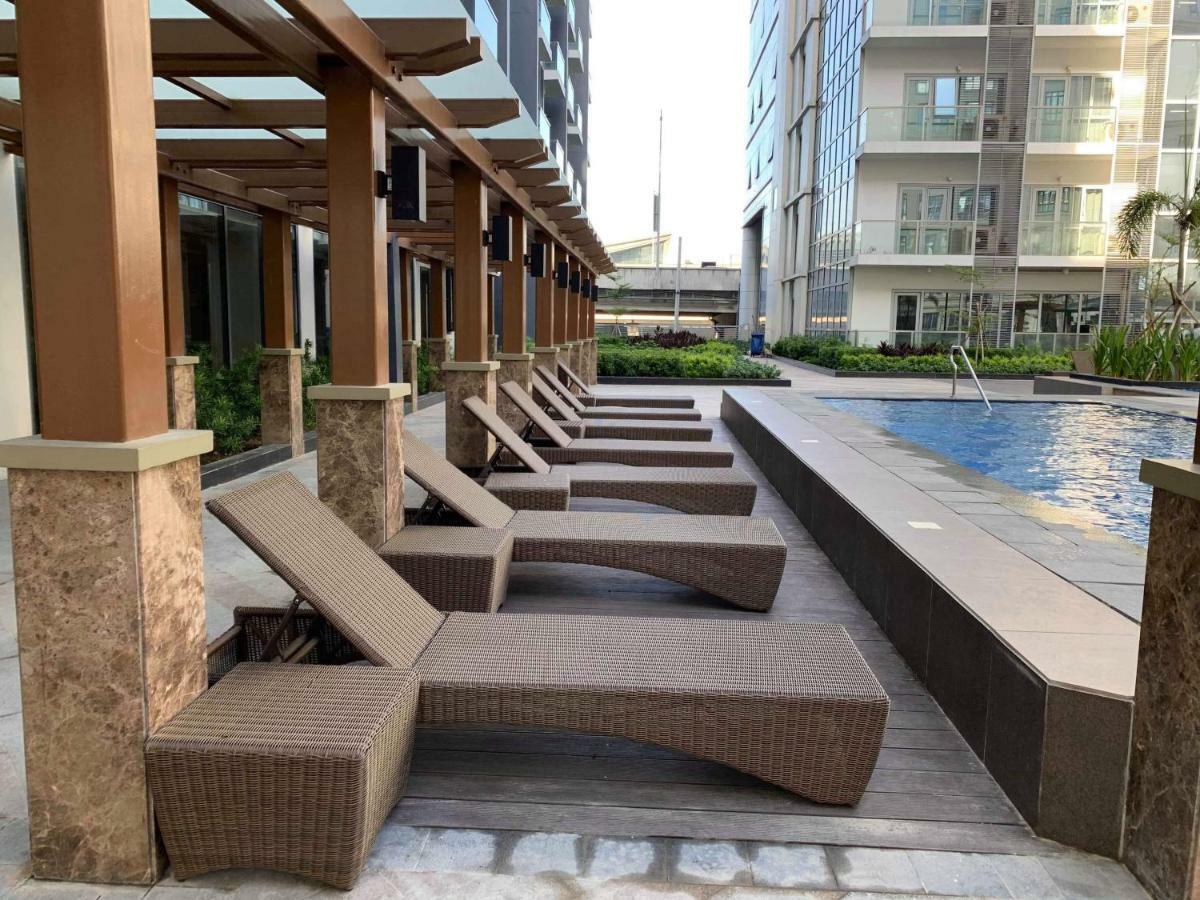 Modern And Cozy Studio Near Airport Terminal 3 Pasay Buitenkant foto
